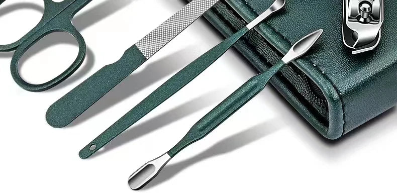 6-Piece Nail Clipper and Care Set – Practical, Stylish and Always With You!